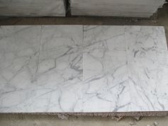 Carara whie marble tiles